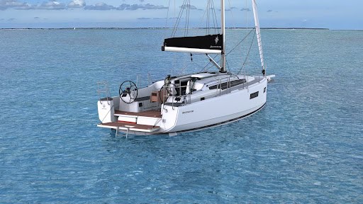 Sun Odyssey 350: Innovazioni che cambiano la vita a bordo