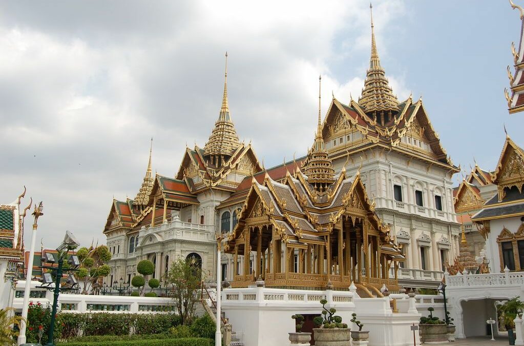 A Deep Dive into Thai Royal Palaces and History