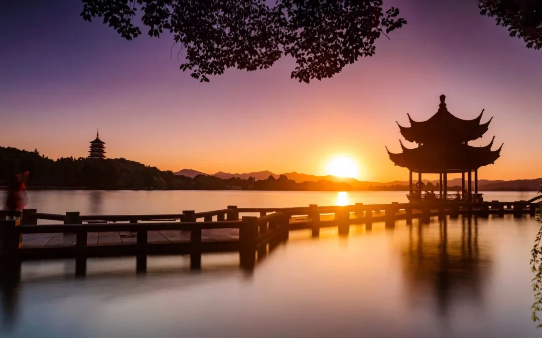 Hangzhou: West Lake and Tea Culture